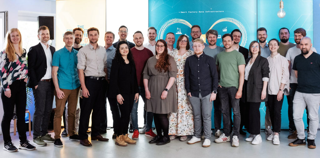 Das Team zur Series A Feier im April 2022